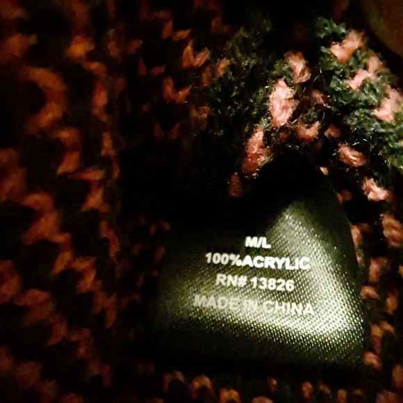 Marcus Adler M/L Pink Heart Charcoal Gray Dog Sweater & Matching Dog Mom Beanie - Picture 6 of 9